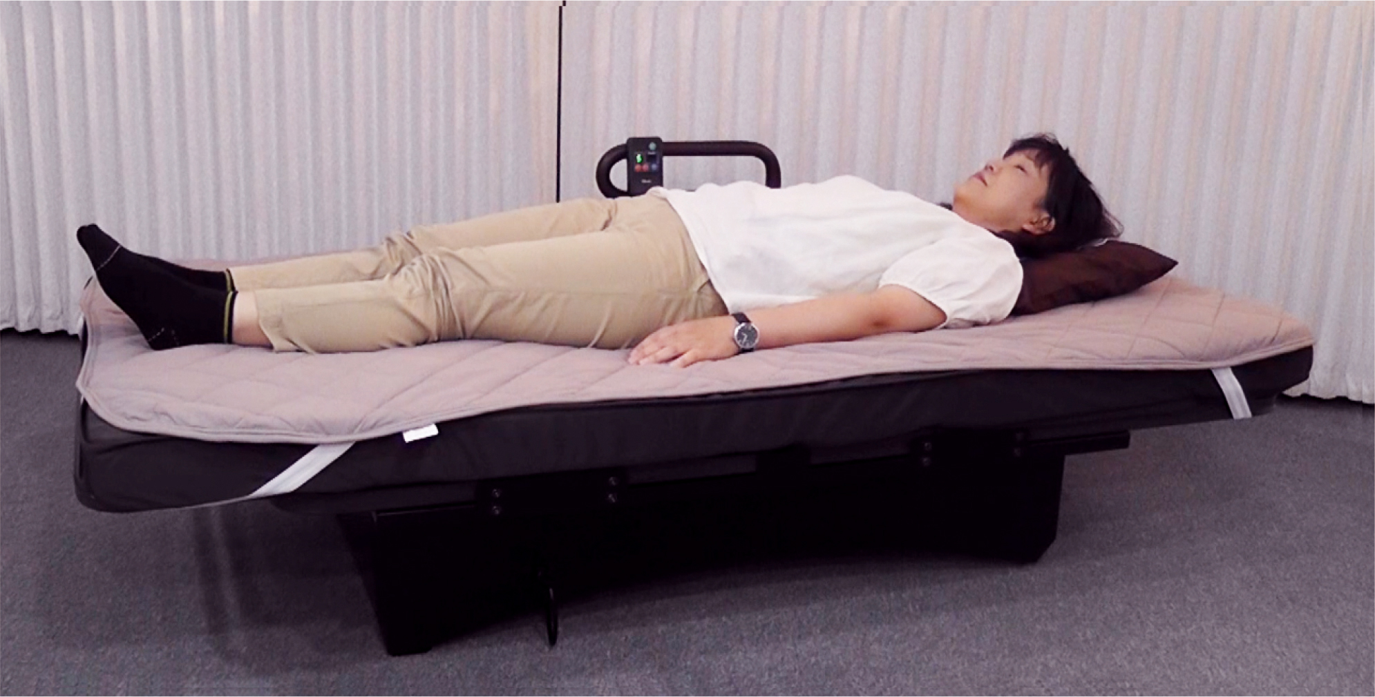 ベッドの真ん中に寝る